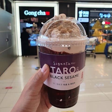 what does taro tea taste like